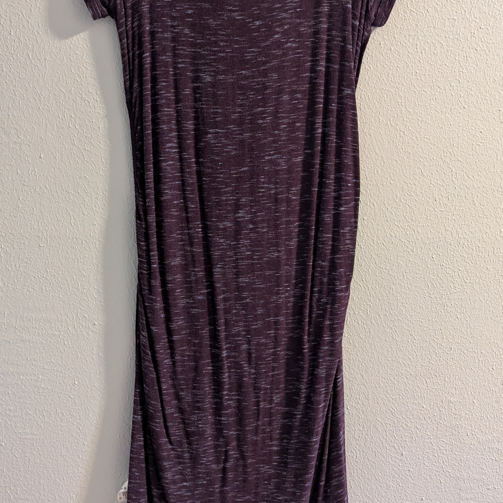 Liz Lange Purple Sheath Dress with Puff Sleeves and Crew Neck